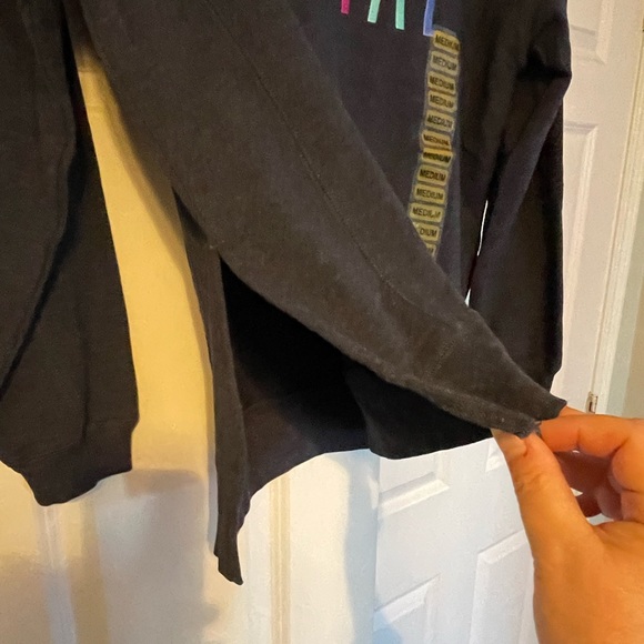 NWT Wildfox sweatshirt - Picture 3 of 6